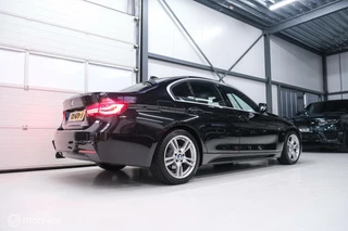BMW 3 Serie BMW 3-serie 318i M Sport Edition | Leder | VC | LED | Navipro | Orig NL NAP | M pakket | - afbeelding nr 3
