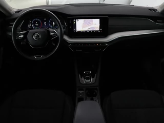Škoda Octavia Skoda Octavia 1.0 e-TSI Bns Edition Plus | Memory |  Stoelverwarming | Trekhaak | Elektrische achterklep | Head-up | Adaptive cruise control - afbeelding nr 10