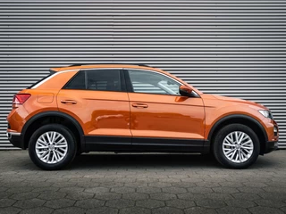 Volkswagen T-Roc Volkswagen T-Roc 1.5 TSI Sport CarPlay Camera Cruise - afbeelding nr 14