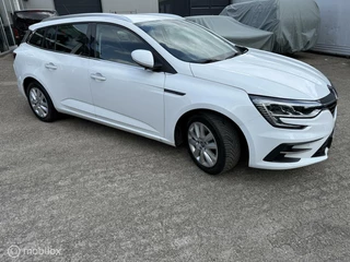 Renault Megane E-Tech Renault Megane Estate 1.6 E-Tech Plug-In Hybrid 160 - afbeelding nr 4