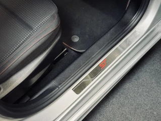 Ford Focus Ford Focus 1.0 EcoBoost ST Line | Panorama | Trekhaak | 1e Eig. - afbeelding nr 25