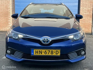 Toyota Auris - 471669327-0