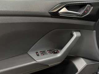 Volkswagen T-Cross Volkswagen T-Cross 1.0 TSI Style 116PK, Virtual Cockpit, Voll Led, Navi, ACC, Apple Carplay, Blind Spot, Prive Glas, PDC, 18
