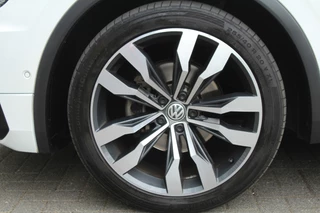Volkswagen Tiguan Volkswagen Tiguan 1.5 TSI 150pk ACT R-Line DSG7 NL-Auto NAP Panoramadak Clima Cruise Navi 360 Camera Dynaudio Keyless  HUD Dig. Cockpit El. Klep - afbeelding nr 29
