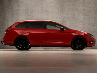 SEAT Leon SEAT Leon ST 1.4 TSI ACT FR Sport 150Pk Automaat (PANORAMADAK, NAVIGATIE, CLIMATE, LEDER/ALCANTARA, TREKHAAK, STOELVERWARMING, SPORTSTOELEN, LED KOPLAMPEN, GETINT GLAS, ADAPTIVE CRUISE, NIEUWE APK, NIEUWSTAAT) - afbeelding nr 4