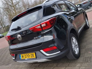 MG ZS EV Comfort 45 kWh | Navi | Apple Carplay+Android Auto | Airco | Adap. Cruise | Bluetooth Carkit+Streaming | Keyless Entry | Pdc | Licht+Rijstrooksensor | 16''lm - afbeelding nr 39