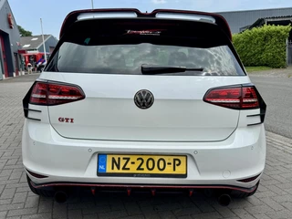 Volkswagen Golf Volkswagen Golf 2.0 TSI GTI Performance Aut. (Pano/ACC/ECC) - afbeelding nr 14