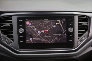 Volkswagen T-Roc Volkswagen T-Roc 1.0 TSI Sport | Pano | - afbeelding nr 13