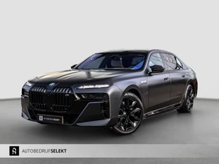 BMW 7 Serie M760e xDrive - Frozen Deep Grey - Lounge & Entertainment - Bowers & Wilkins - Aut. Doors - Connoisseur - Iconic Glow
