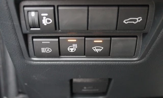 Toyota Yaris Cross Toyota Yaris Cross 1.5 Hybrid Dynamic | Navi | HUD | El. Achterklep | Keyless Entry - afbeelding nr 24