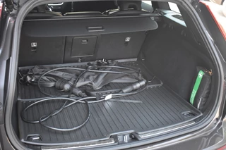 Volvo V60 Volvo V60 T6 350pk AWD Plus Dark | 19'' | Trekhaak | Harman/Kardon | 360 - afbeelding nr 23