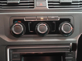 Volkswagen Caddy Volkswagen Caddy 150pk Automaat L2H1 Maxi Euro6 Parkeersensoren achter Cruise Control Airco 17