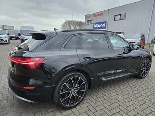 Audi e-tron Audi e-tron 50 quattro Led Luchtvering 22 inch Black 71 kWh - afbeelding nr 2