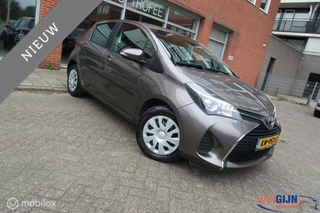 Toyota Yaris Toyota Yaris 1.3 VVT-i Aspiration Bi-Tone Airco Cruise cont - afbeelding nr 3