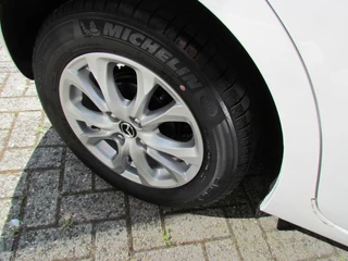 Mazda 2 - afbeelding nr 8