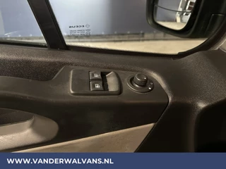 Renault Trafic Renault Trafic 1.6 dCi L1H1 Euro6 Airco | Navigatie | Imperiaal | Cruisecontrol | Trekhaak | Parkeersensoren | Bijrijdersbank - afbeelding nr 16