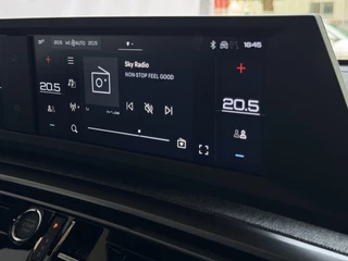 Peugeot 3008 Peugeot 3008 1.2 HYBRID 145e ALLURE AUT. CARPLAY AFN.TREKHAAK NAVI STOELVERW KEYLESS 05/2025 - afbeelding nr 32