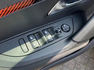 Peugeot 2008 Peugeot 2008 1.2 PureTech Active Climate Control Navi Carplay 360Camera - afbeelding nr 22