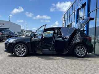 Ford Focus Ford Focus 1.0 EcoBoost Hybrid ST Line 125PK Winterpack Cruise Navi Camera SYNC4 Climate Privacy Glass Parkeersensoren *Sportief* - afbeelding nr 8