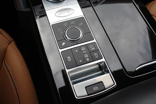 Land Rover Discovery Land Rover Discovery 2.0 Td4 HSE Luxury / Trekhaak / Panoramadak / Camera / 22'' / Luchtvering / Keyless / DAB / Cruise Control - afbeelding nr 27