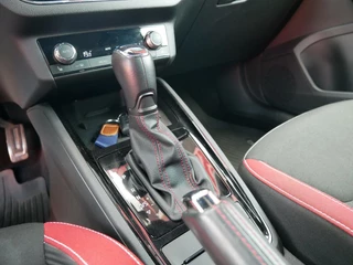 Škoda Kamiq Skoda Kamiq 1.5 TSI ACT Monte Carlo | ACC| NAVI+BT| CAMERA - afbeelding nr 10