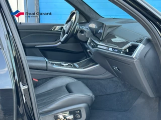BMW X5 BMW X5 XDrive50e M STOELEN SKYLOUNGE PANO MASSAGE TREKHAAK - afbeelding nr 31