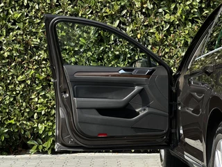 Volkswagen Passat Volkswagen Passat Variant 1.8 TSI HIGHLINE FACELIFT, PANO, NAVI, CRUISE, LEDER/ALCANTARA, ECC-AIRCO, DIGITAL, KEYLESS, ERGO-COMFORT, LICHTMETAAL 17