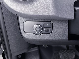 Mercedes-Benz Sprinter Mercedes-Benz Sprinter 315 1.9 CDI L2H2 Inrichting Navigatie Achteruitrijcamera Apple Carplay/Android Auto Cruise Control - afbeelding nr 24