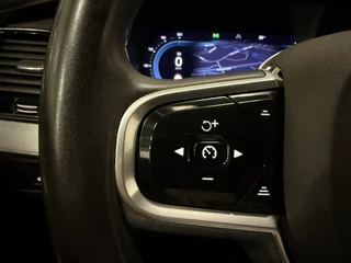 Volvo XC90 Volvo XC90 T8 Recharge AWD R-Design BLACK LONG RANGE PANO/TREKHAAK/HEAD-UP/MEMORY/H&K/CAMERA/ACC/PILOT-ASSIST/KEYLESS/LEER-SPORT/GOOGLE/PRIVACY/20
