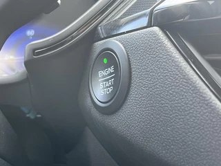 Ford Kuga Ford Kuga 2.5 PHEV ST-Line X 225pk | Trekhaak | Winter Pack | 19 inch | Elektrische achterklep | Bang&Olufsen | Half leder - afbeelding nr 29