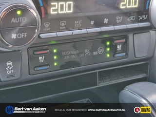 Toyota RAV4 Toyota RAV4 2.5 Plug-in Hybrid AWD Bi-Tone Plus PHEV - afbeelding nr 18