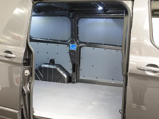 Ford Transit Custom Ford Transit Custom 170pk Automaat L1H1 Limited Raptor Edition Navigatie Airco Cruise control ACC Parkeersensoren Sport - afbeelding nr 47