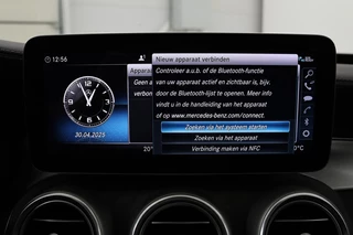 Mercedes-Benz C-Klasse Mercedes-Benz C-klasse 300e AMG | Panoramadak | Stoelverwarming |  360 camera | Trekhaak | Carplay | Dodehoek detectie | Matrix LED | Navigatie | Half leder - afbeelding nr 23