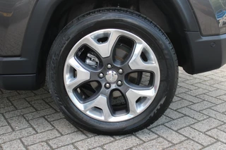 Jeep Compass Jeep Compass 1.4 140PK MultiAir LIMITED | AFNEEMBARE TREKHAAK | ELEKTRISCH BEDIENBARE STOELEN MET GEHEUGENFUNCTIE | LEDEREN BEKLEDING | NAVIGATIE | KEYLESS ENTRY/START | CRUISE CONTROL | DAB+ RADIO | ACHTERUITRIJ CAMERA | DODEHOEK DETECTIE | BEATS AUDIO SYSTEM | CLIMATE CONTROL | - afbeelding nr 11