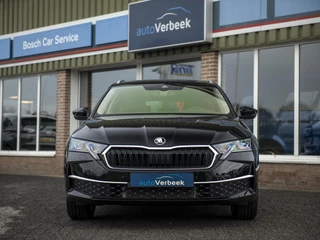 Škoda Octavia Škoda Octavia Combi 1.5 TSI MHEV Business Edition Plus | Matrix LED | Lounge Interieur | Chrome pakket | Stoel-, Stuur- & voorruitverwarming | Navi 13inch | Wireless App-connect | El. achterklep m.sensor | ACC | Winterpakket - afbeelding nr 13
