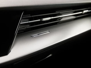 Audi A3 Automaat (APPLE CARPLAY, GROOT NAVI, CAMERA, ADAPTIVE CRUISE, SPORTSTOELEN, GETINT GLAS, MATRIX LED, NIEUWE APK, NIEUWSTAAT) - afbeelding nr 32