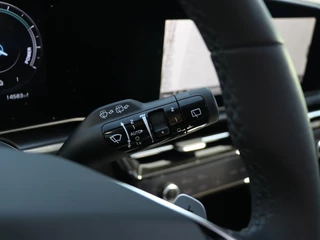 Kia Niro Kia Niro 1.6 GDi HEV ExecutiveLine I Schuifdak I Leder I HarmanKardon - afbeelding nr 28