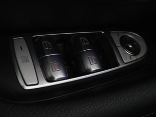Mercedes-Benz E-Klasse Mercedes-Benz E-klasse 300e Business Solution AMG | Leder | Trekhaak |  Stoelverwarming | 360 camera | Carplay | Sfeerverlichting | Matrix LED | Keyless | Navigatie - afbeelding nr 36