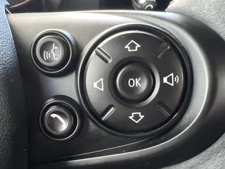 MINI Clubman Navigatie Plus DAB Clima + Cruise Control 17 Inch Velgen Carplay Parkeersensoren Alarm NL Auto - afbeelding nr 32