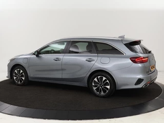 Kia Ceed Kia Ceed 1.6 GDI PHEV DynamicPlusLine | Panoramadak |  Cruise control | Climate control | Carplay | Elektrische achterklep | Dealer onderhouden - afbeelding nr 2