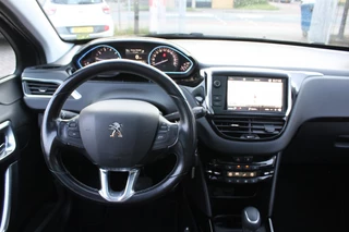Peugeot 2008 Peugeot 2008 1.2 PureTech Allure, automaat, navigatie. - afbeelding nr 21