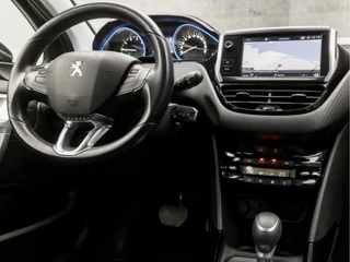 Peugeot 2008 Automaat (APPLE CARPLAY, NAVIGATIE, CLIMATE, LEDER, CRUISE, SPORTSTOELEN, PARKEERSENSOREN, CRUISE, NIEUWE APK, NIEUWSTAAT) - afbeelding nr 7