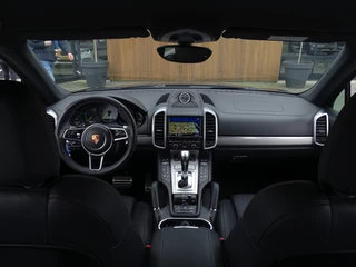 Porsche Cayenne Porsche Cayenne 3.0 S 509PK E-Hybrid / Sport Design / LED - afbeelding nr 13