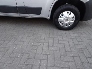 Peugeot Boxer Peugeot Boxer 330 2.0 BlueHDI L2H2 Premium Pack 3 zits airco 67398 km !!!!!!! - afbeelding nr 14