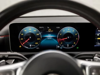 Mercedes-Benz A-Klasse Automaat (APPLE CARPLAY, GROOT NAVI, CAMERA, LEDER/ALCANTARA, DIAMOND GRILL, SPORTSTOELEN, STOELVERWARMING, GETINT GLAS, WIDESCREEN, NIEUWE APK, NIEUWSTAAT) - afbeelding nr 21