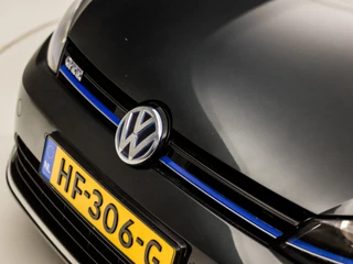 Volkswagen Golf Volkswagen Golf 1.4 TSI GTE 204Pk Automaat (SCHUIFDAK, NAVIGATIE, CLIMATE, CAMERA, GETINT GLAS, SPORTSTOELEN, LED KOPLAMPEN, CRUISE, NIEUWE APK, NIEUWSTAAT) - afbeelding nr 38