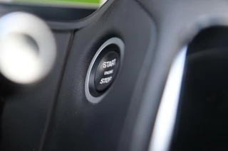 Land Rover Range Rover Velar Land Rover Range Rover Velar 3.0 V6 SC AWD R-Dynamic HSE 381 PK A cruise|Carplay|Matrix|Panoschuifdak|Digidash|Camera|Massage|Kahn LMV 22