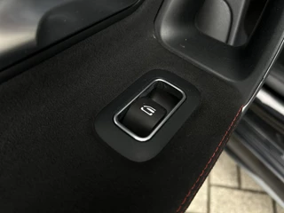 Mercedes-Benz CLA Mercedes-Benz CLA Shooting Brake 220 191pk | AMG-Line | Schuif-kanteldak | Burmester | Trekhaak elektrisch wegklapbaar - afbeelding nr 18
