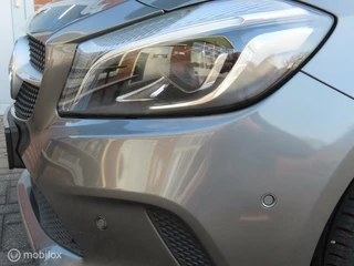 Mercedes-Benz A-Klasse Mercedes A-klasse 180 Prestige/nav/pdc v-a/zwarte hemel/17