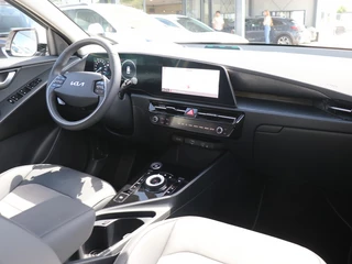 Kia Niro Kia Niro 1.6 GDi PHEV DynamicPlusLine I Schuifdak I Navi I Dodehoekdetect - afbeelding nr 3